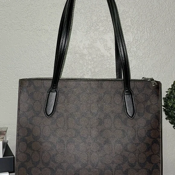 Coach Nina Tote Bag In Signature Canvas - Picture 3 of 14